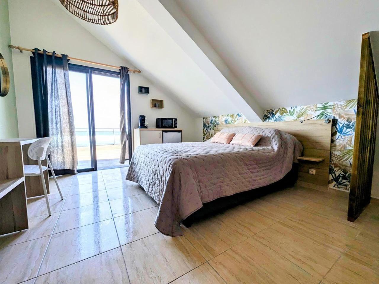 Studio Dauphin - Plage De Saint-Pierre Exterior foto