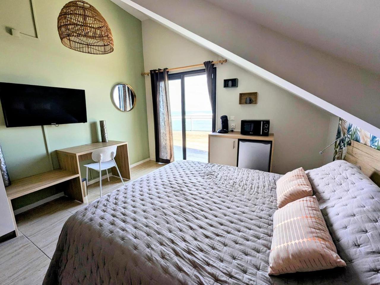 Studio Dauphin - Plage De Saint-Pierre Exterior foto